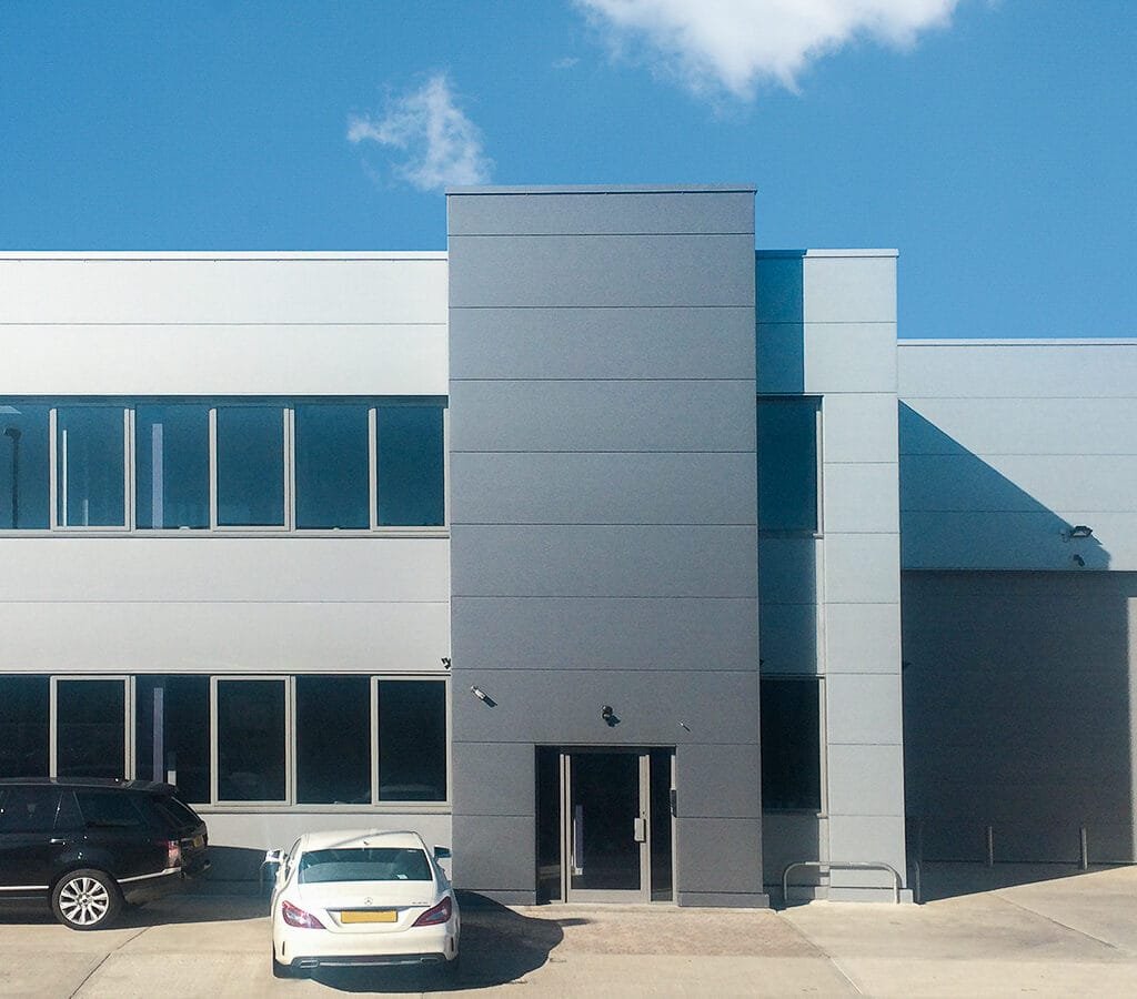 Warehouse and office refurbishment by LCC